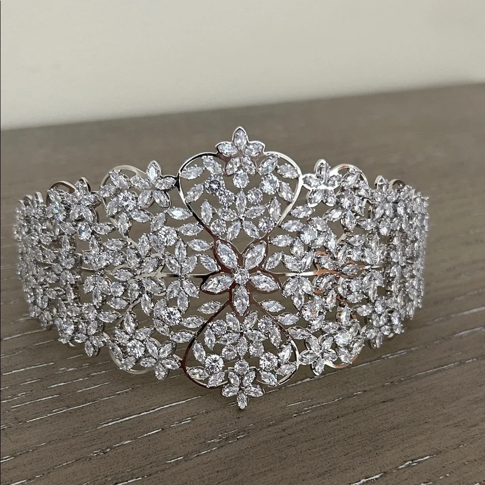 Bridal Dazzling Silver Floral Haircrown